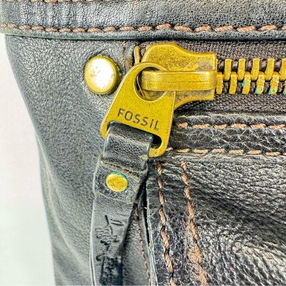 Fossil Shoulder Bag Sasha Black Pebbled Leather Crossbody Bag - Picture 7 of 16